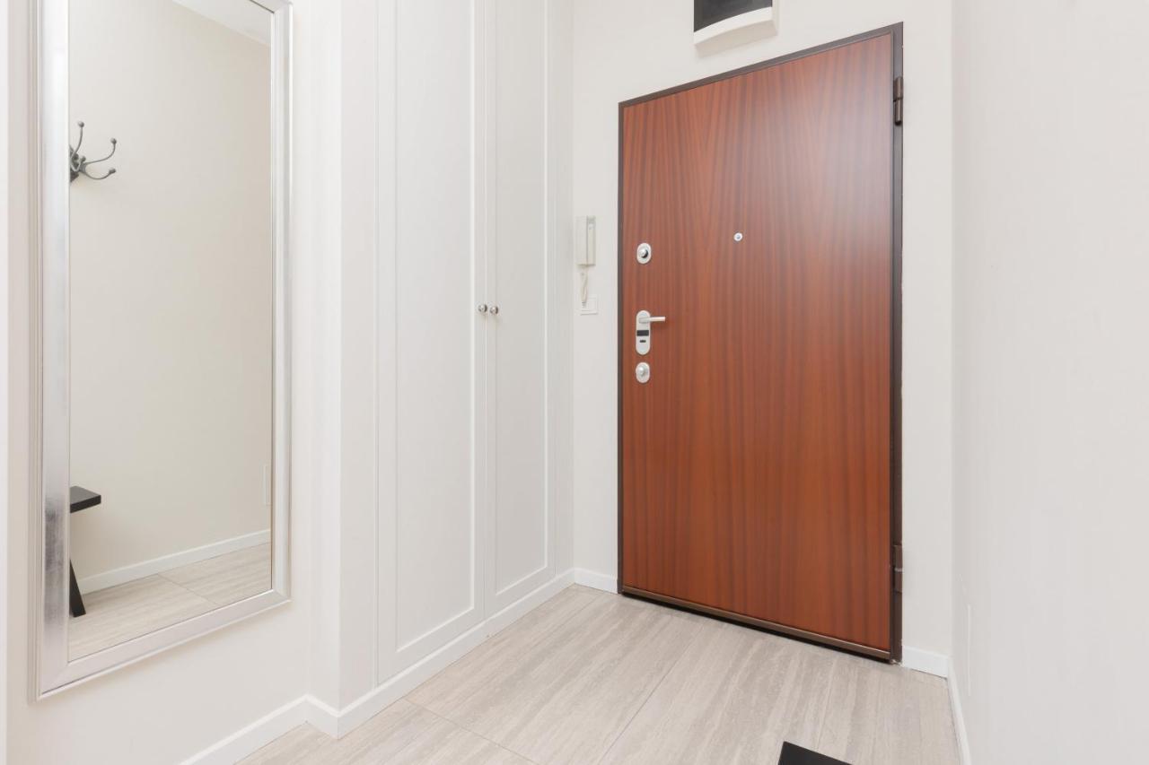 Quiet Apartment Park Edwarda Szymanskiego By Noclegi Renters Varsavia Esterno foto