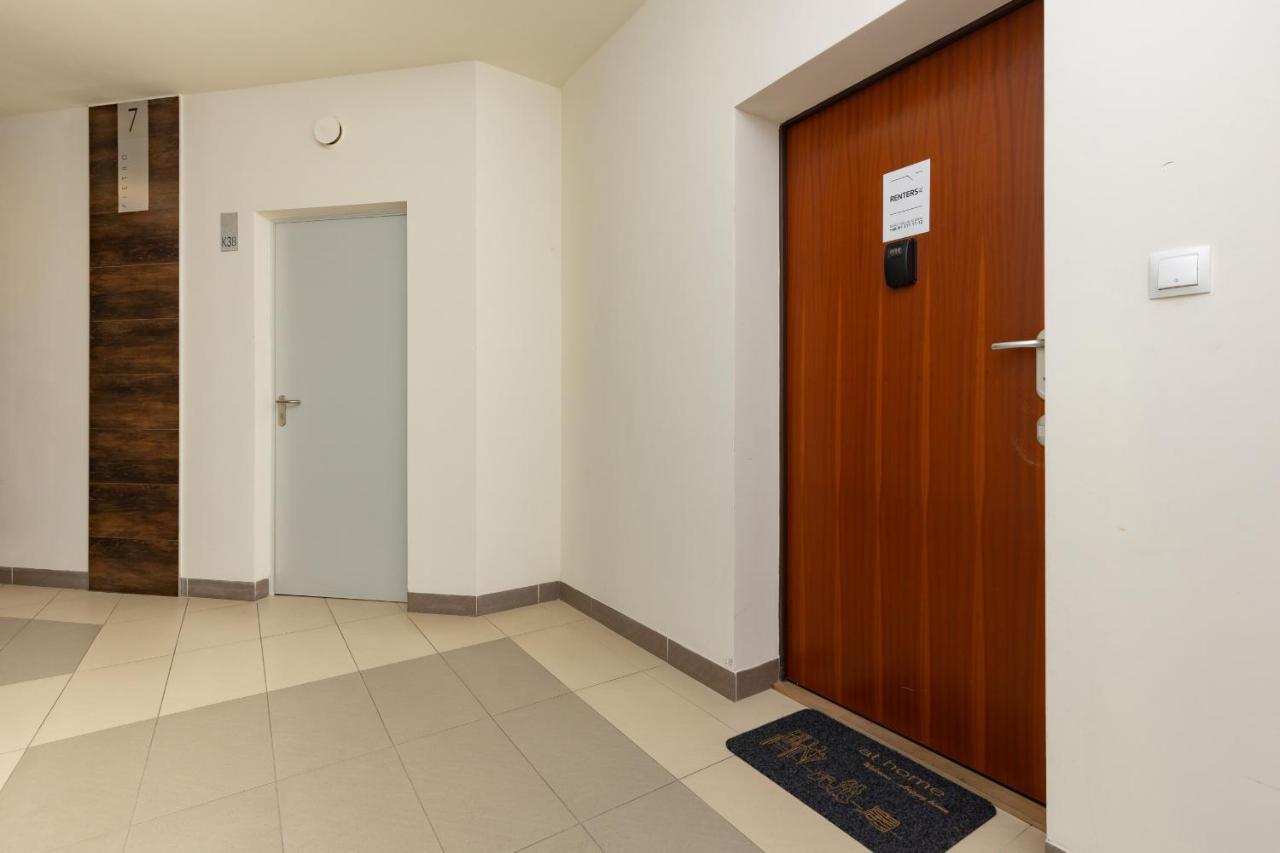 Quiet Apartment Park Edwarda Szymanskiego By Noclegi Renters Varsavia Esterno foto